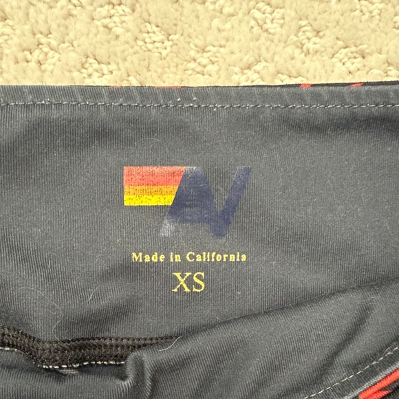 Colorful Shark Pattern Leggings - Picture 3 of 3